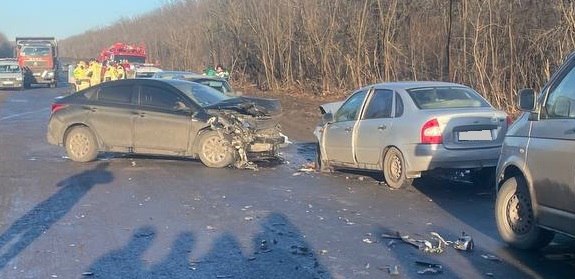 За сутки сотрудники полиции зафиксировали 8 ДТП с пострадавшими.