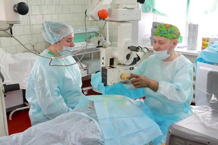 С начала работы в Докучаевске якутские врачи провели 1084 операции.