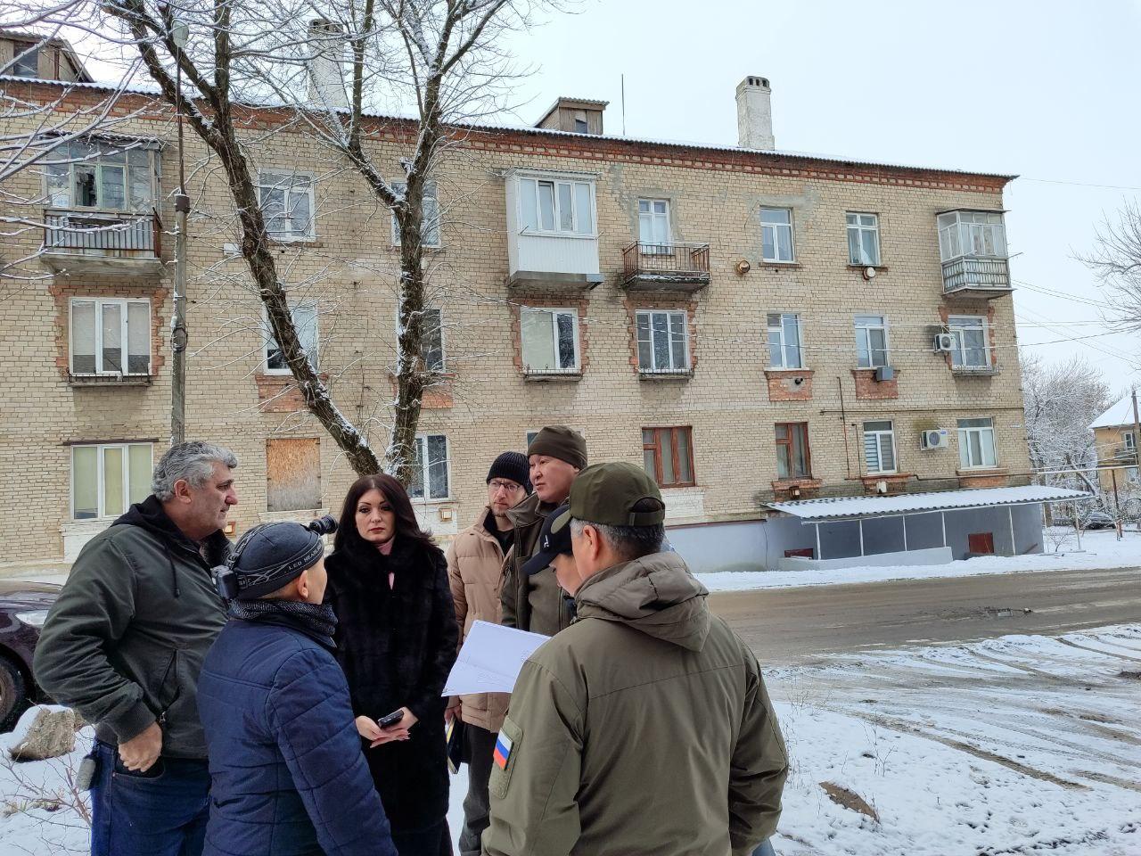 Якутия начнет ремонт административного здания в Докучаевске.