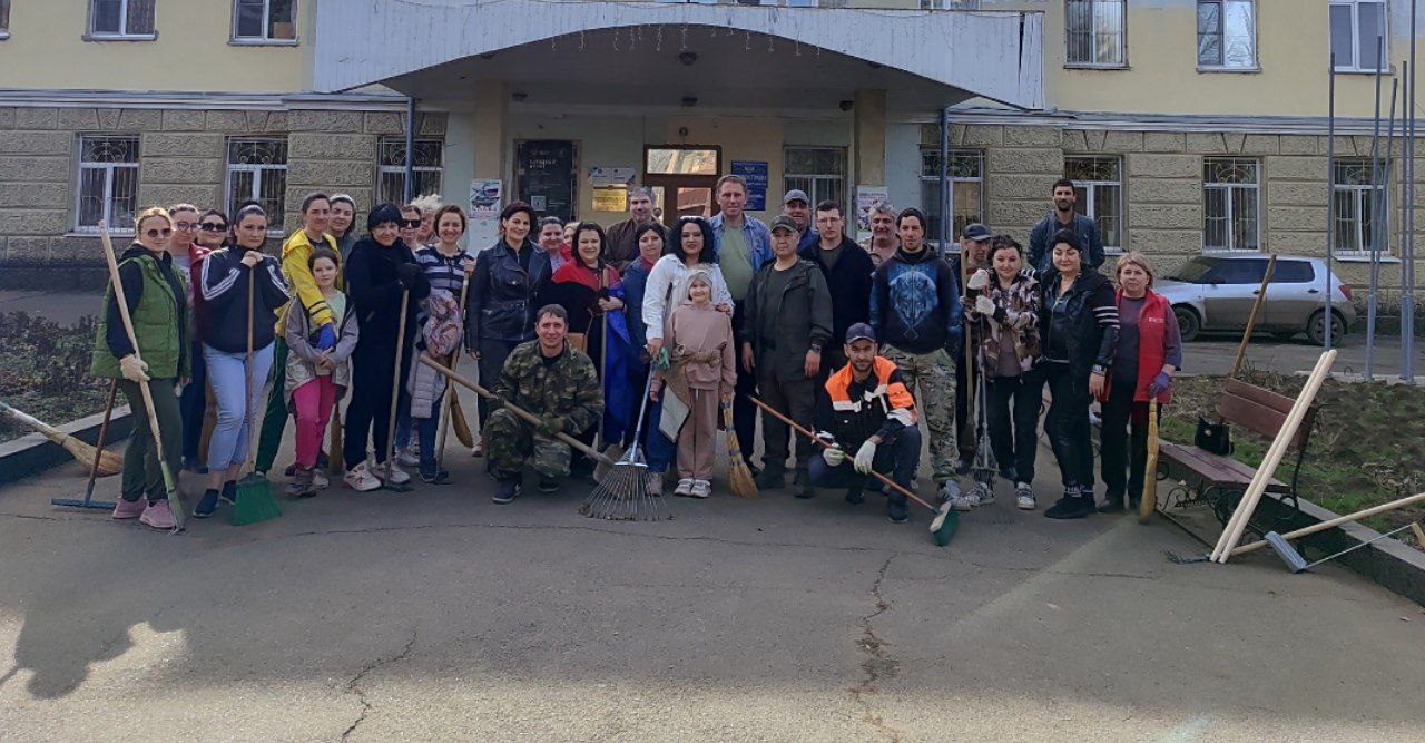 🌳Докучаевцы присоединились к наведению порядка и чистоты в городском округе.