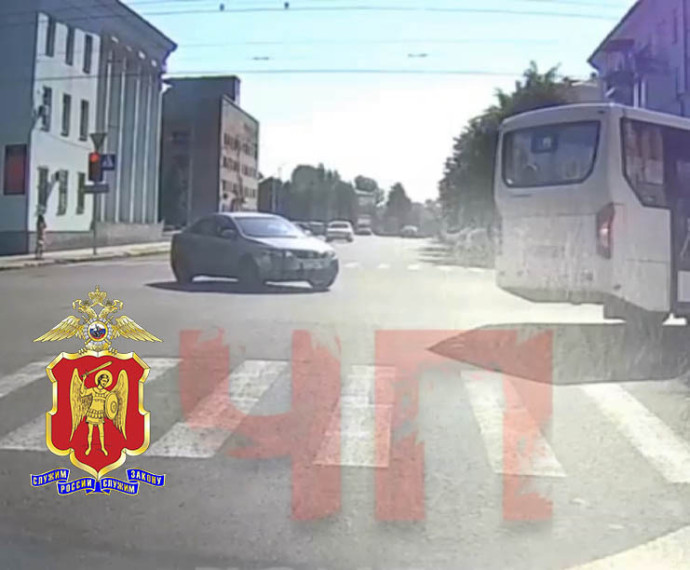 Полицейские привлекли нарушителя ПДД к административной ответственности. Полицейские привлекли нарушителя ПДД к административной ответственности.