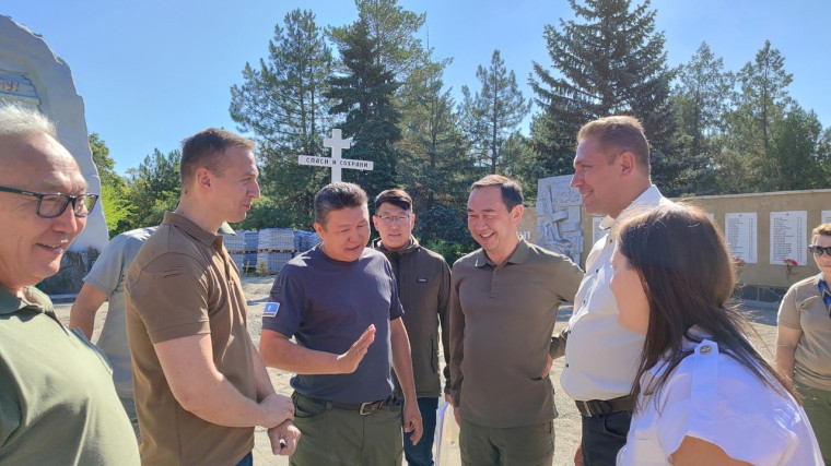 Якутия планирует подготовить парковую площадь Докучаевска к годовщине освобождения Донбасса. Якутия планирует подготовить парковую площадь Докучаевска к годовщине освобождения Донбасса.