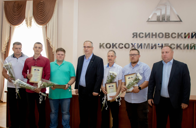 Владимир Бидёвка встретился с макеевскими металлургами. Владимир Бидёвка встретился с макеевскими металлургами.