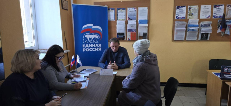 Глава городского округа Докучаевск ответил на вопросы жителей. Глава городского округа Докучаевск ответил на вопросы жителей.