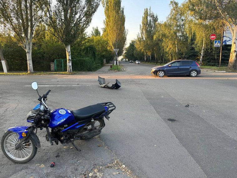 Два подростка травмированы в результате ДТП. Два подростка травмированы в результате ДТП.