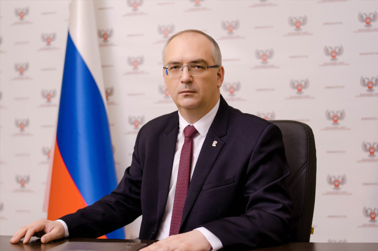 Владимир Бидёвка прокомментировал запрет Киева на посещение журналистами линии соприкосновения. Владимир Бидёвка прокомментировал запрет Киева на посещение журналистами линии соприкосновения.