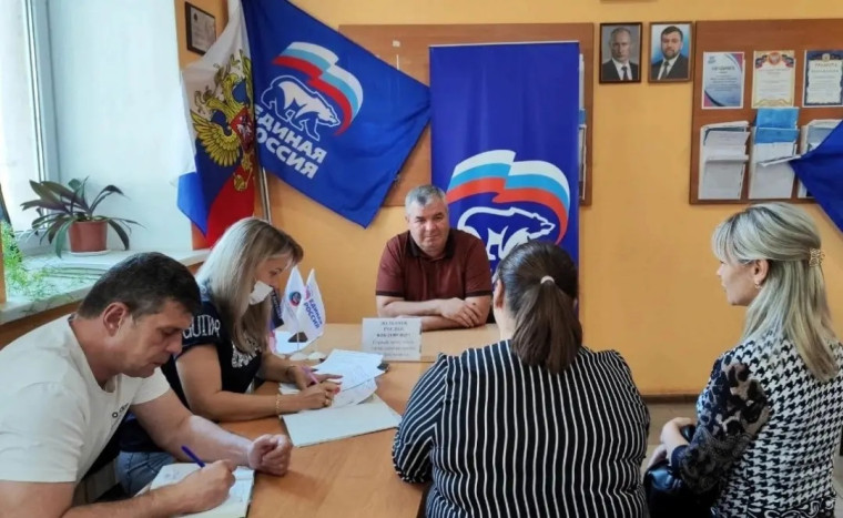 В Докучаевске состоялся прием граждан. В Докучаевске состоялся прием граждан.