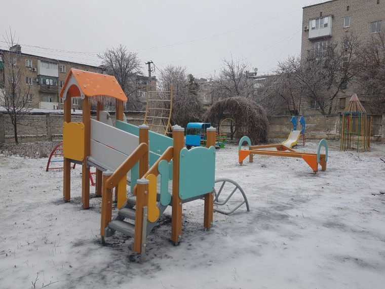 В детский сад номер 4 Докучаевска доставлено оборудование из Владимирской области. В детский сад номер 4 Докучаевска доставлено оборудование из Владимирской области.
