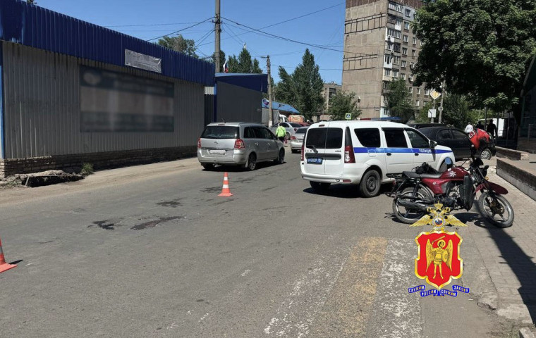 ГИБДД ведет проверку по факту ДТП с участием несовершеннолетнего водителя. ГИБДД ведет проверку по факту ДТП с участием несовершеннолетнего водителя.