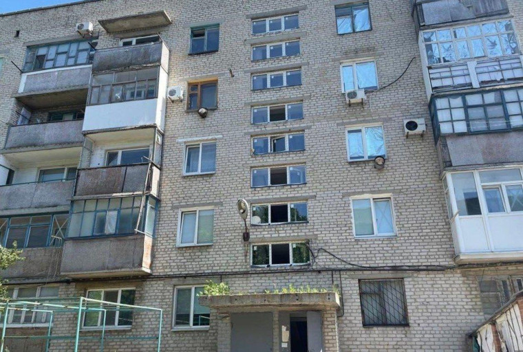 Якутия установила более 300 окон в Еленовке. Якутия установила более 300 окон в Еленовке.